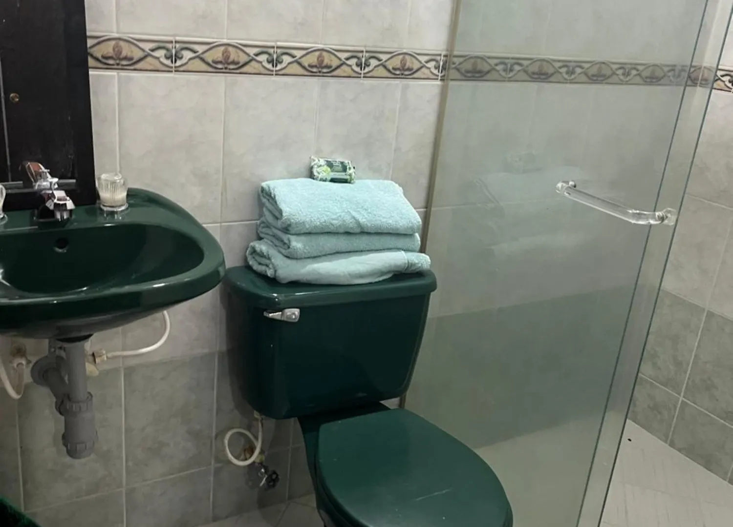 מלון מדיין George House #2 3*,